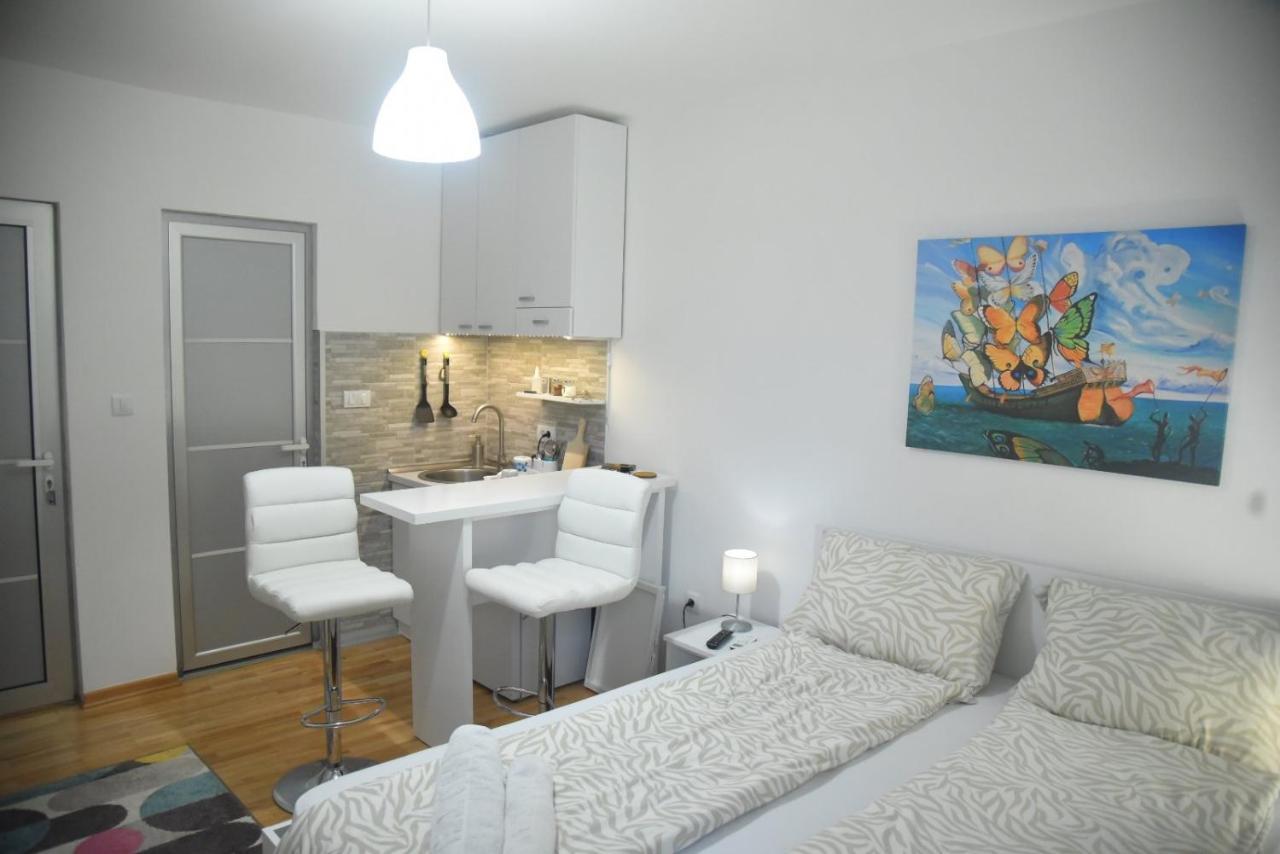 Dekart 2 Apartment Ниш Екстер'єр фото