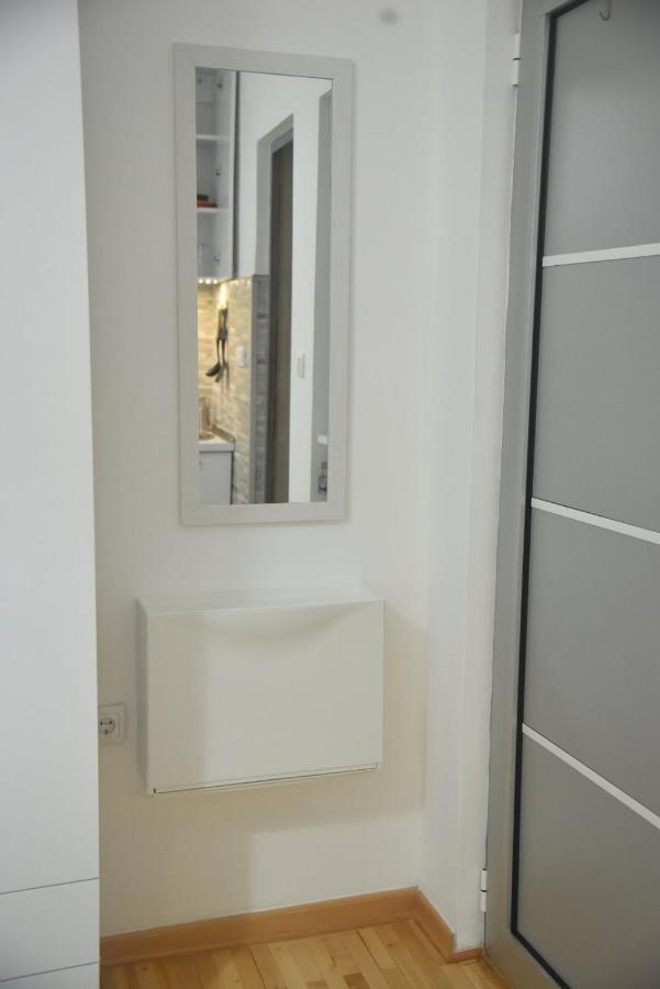 Dekart 2 Apartment Ниш Екстер'єр фото